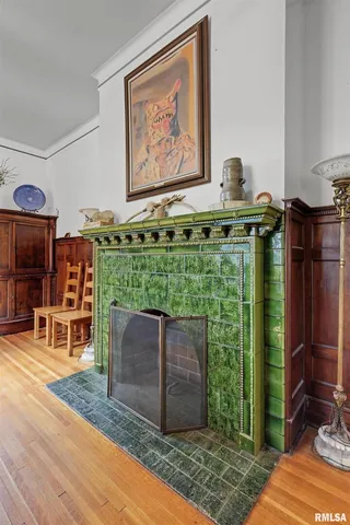 $360,000 | 1102 College Avenue, Davenport, IA 52803