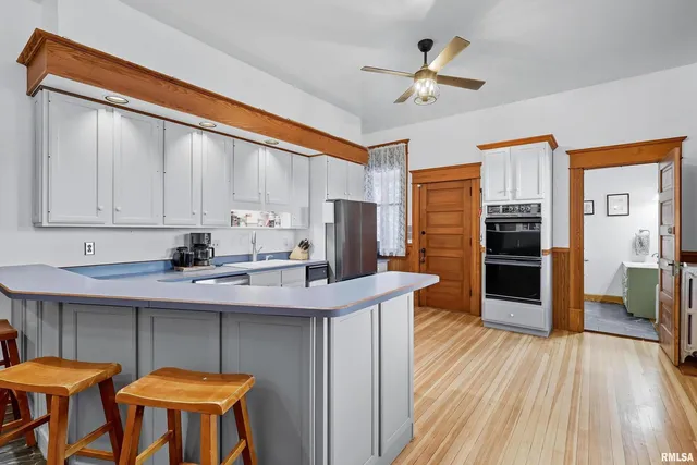 $360,000 | 1102 College Avenue, Davenport, IA 52803