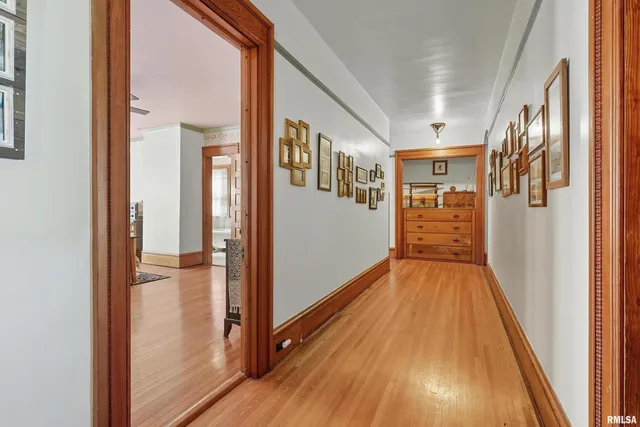 $360,000 | 1102 College Avenue, Davenport, IA 52803