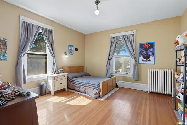 $360,000 | 1102 College Avenue, Davenport, IA 52803