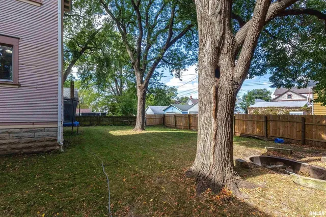 $360,000 | 1102 College Avenue, Davenport, IA 52803