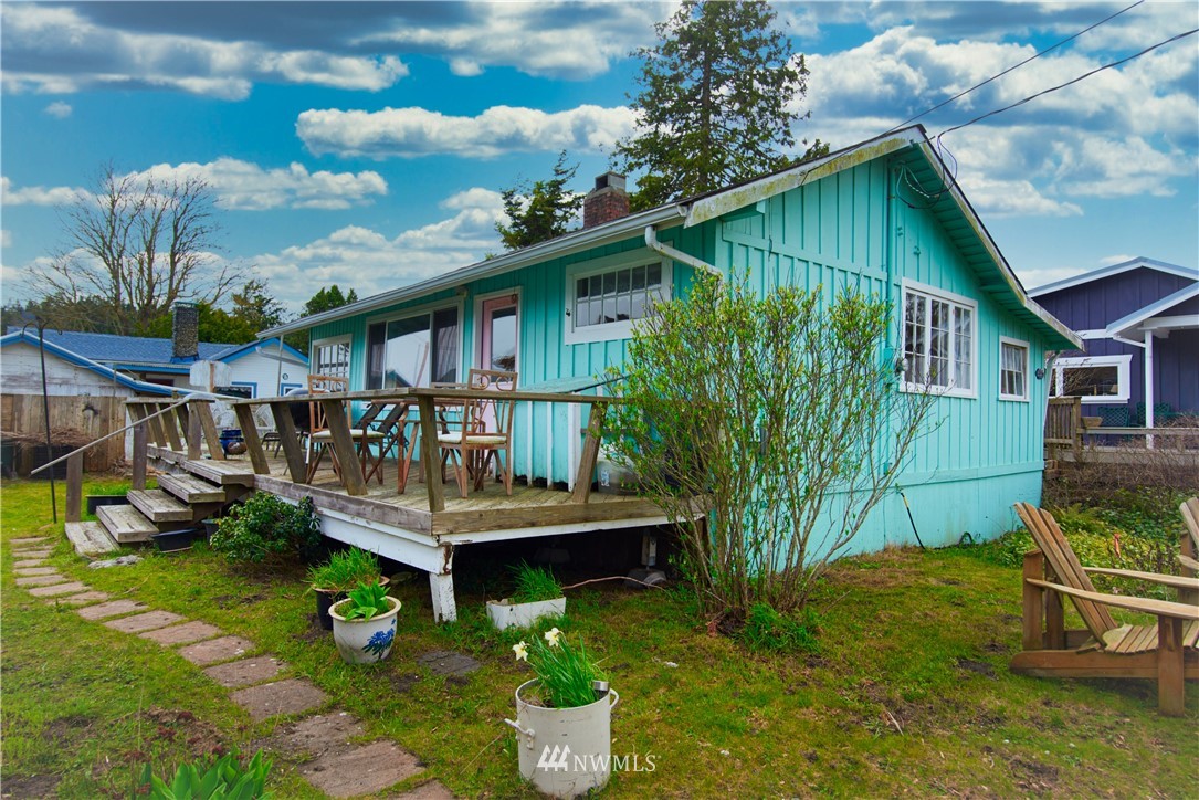 2157 Birch Street Point Roberts, WA 98281 - Photo 1 of 18 Gallery Image 1