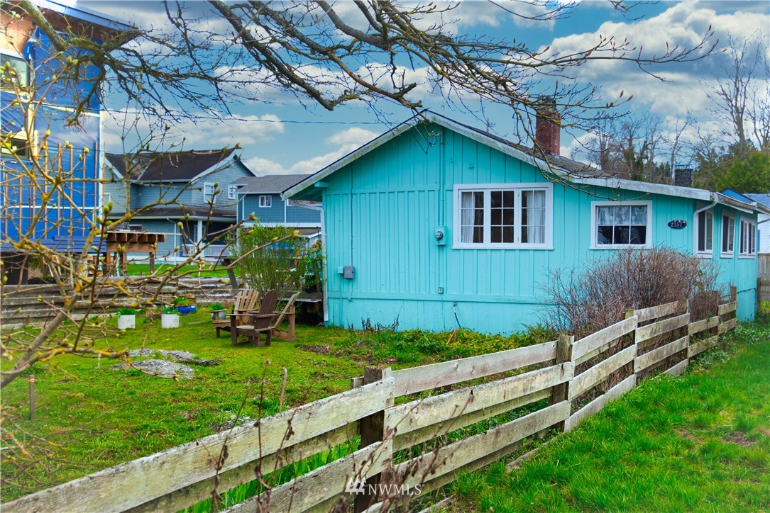2157 Birch Street Point Roberts, WA 98281 - Photo 17 of 18 Gallery Image 17