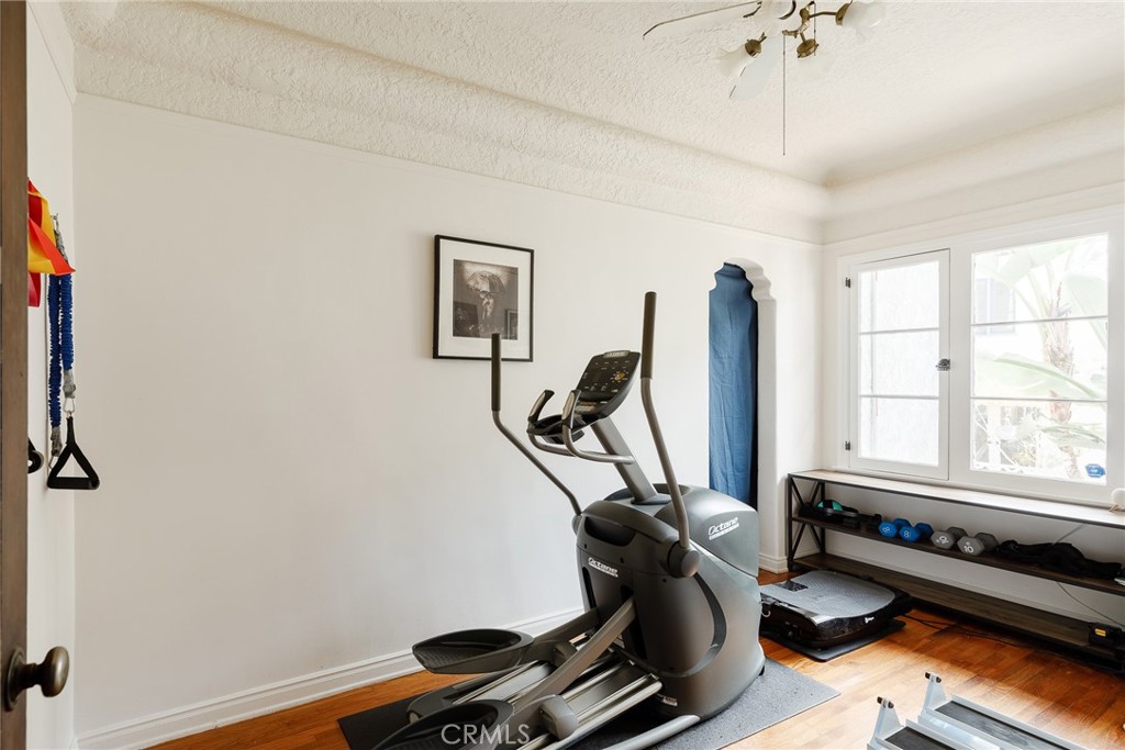 7 South 37th Place Long Beach, CA 90803 - Photo 21 of 52 Bedroom 2 main level