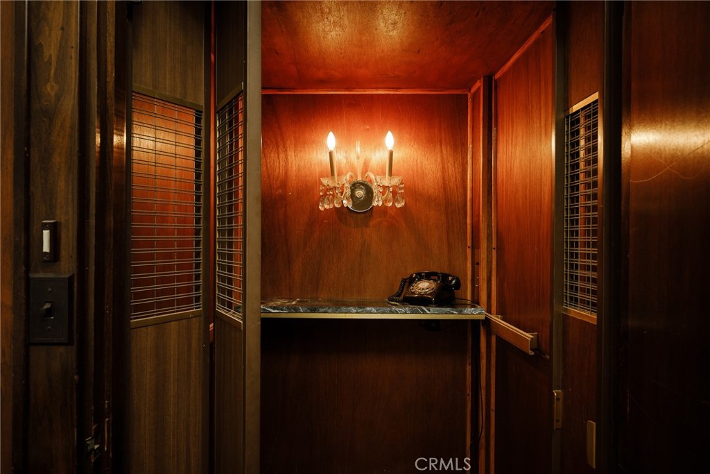 7 South 37th Place Long Beach, CA 90803 - Photo 21 of 52 Elevator cab