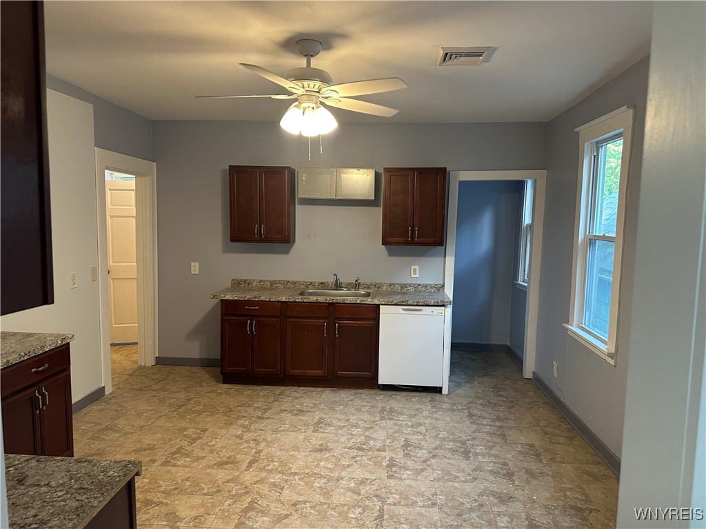 31 Benzinger Street Buffalo, NY 14206 - Photo 14 of 17 Upper kitchen