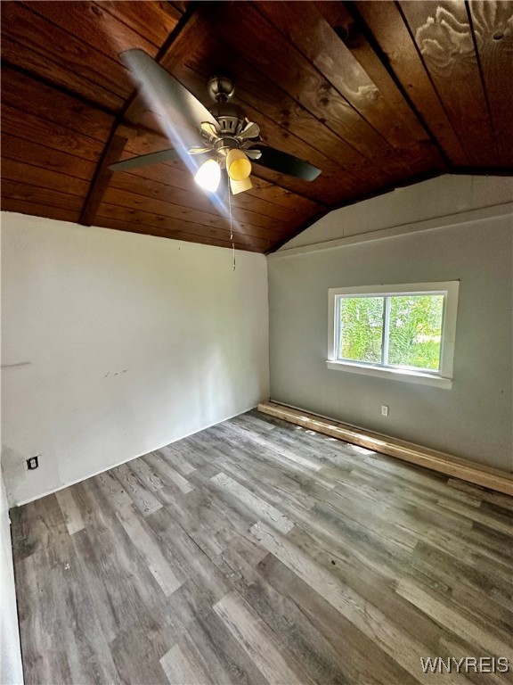 31 Benzinger Street Buffalo, NY 14206 - Photo 6 of 17 Lower back bedroom