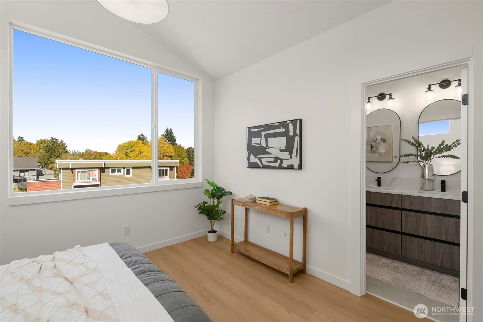 1223 North 48th Street Seattle, WA 98103 - Photo 15 of 27