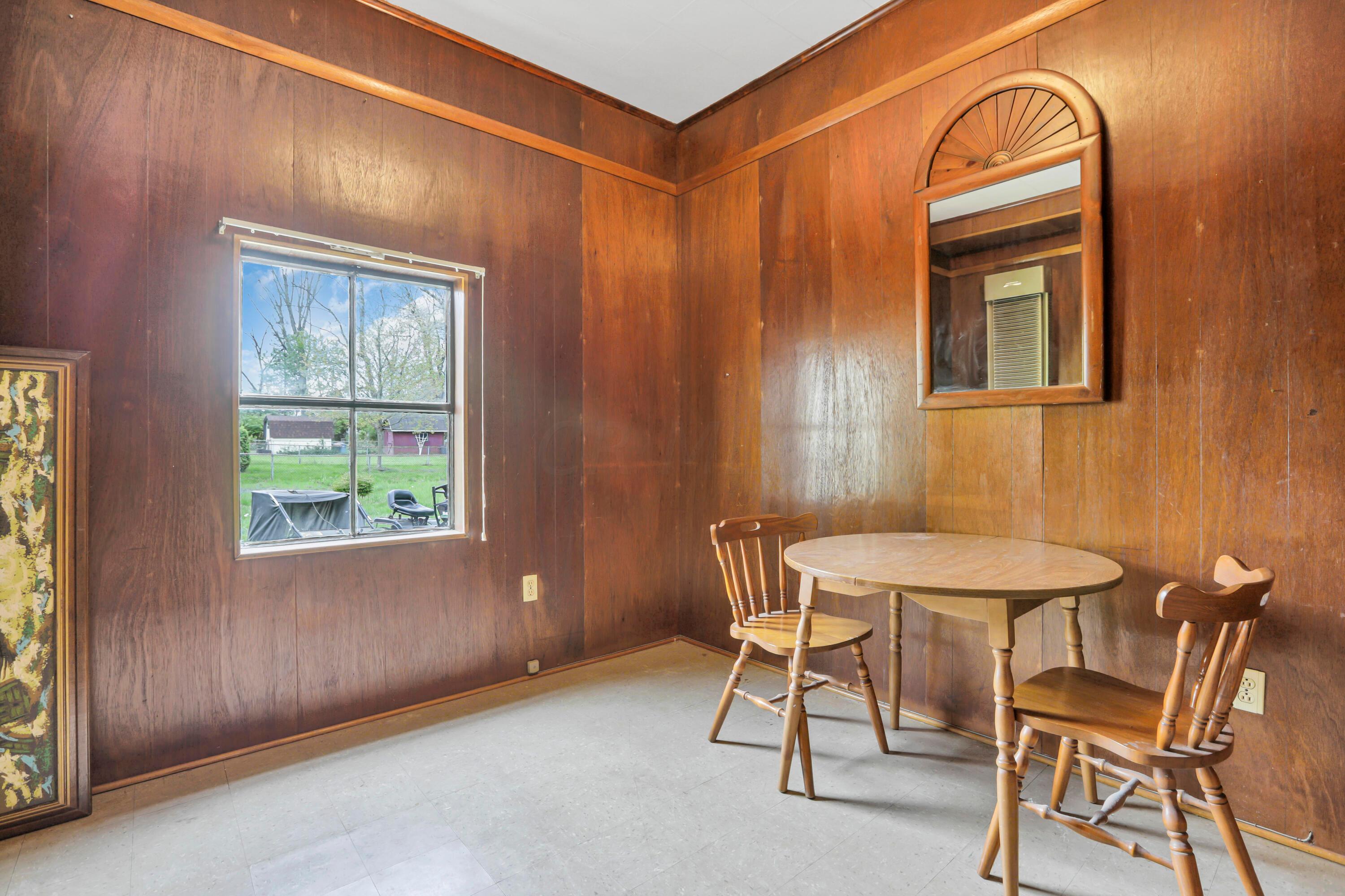 575 Chase Road Columbus, OH 43214 - Photo 9 of 9 R82A2896