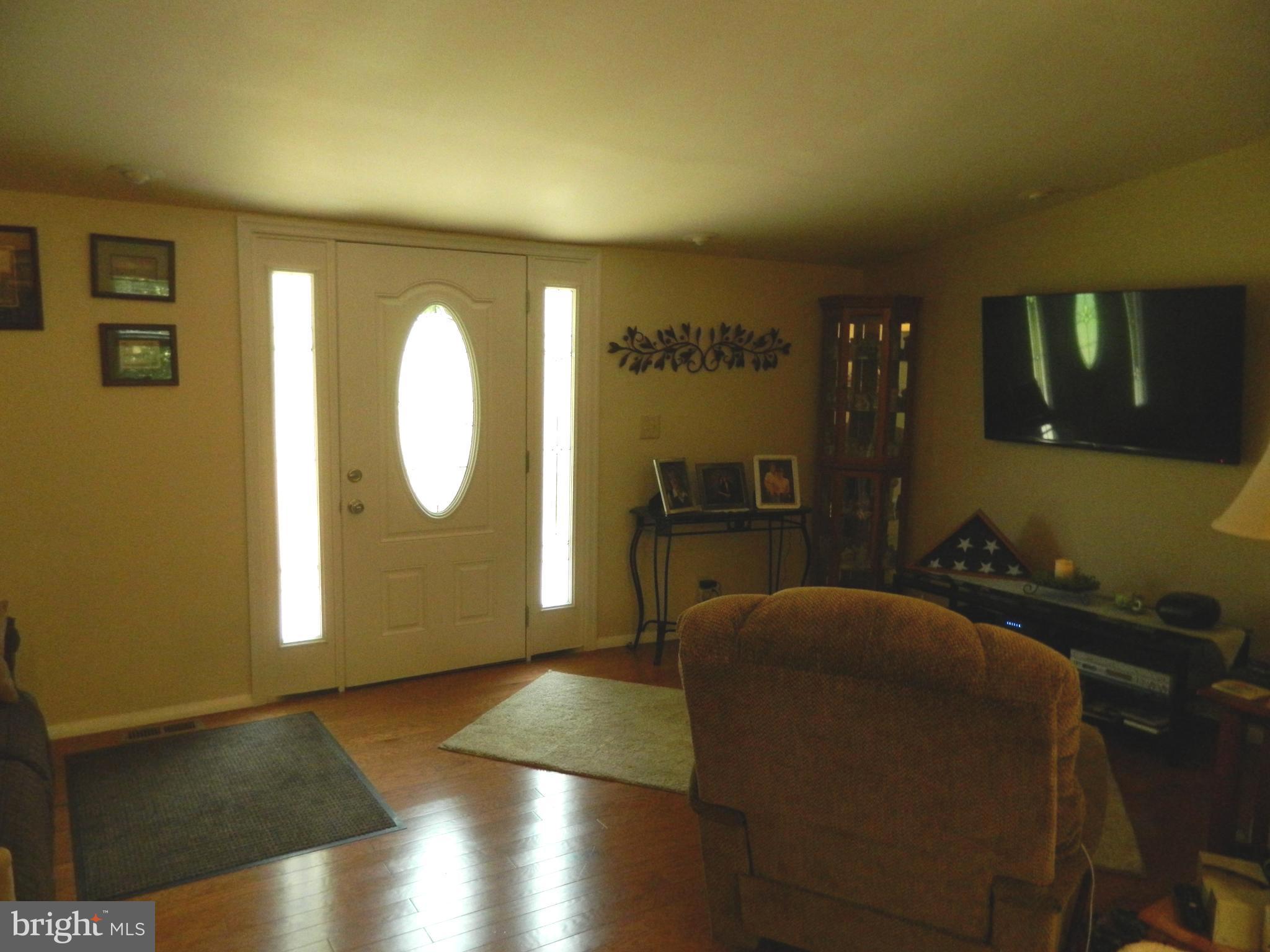 3122 Conowingo Road Street, MD 21154 - Photo 5 of 26 Living Room