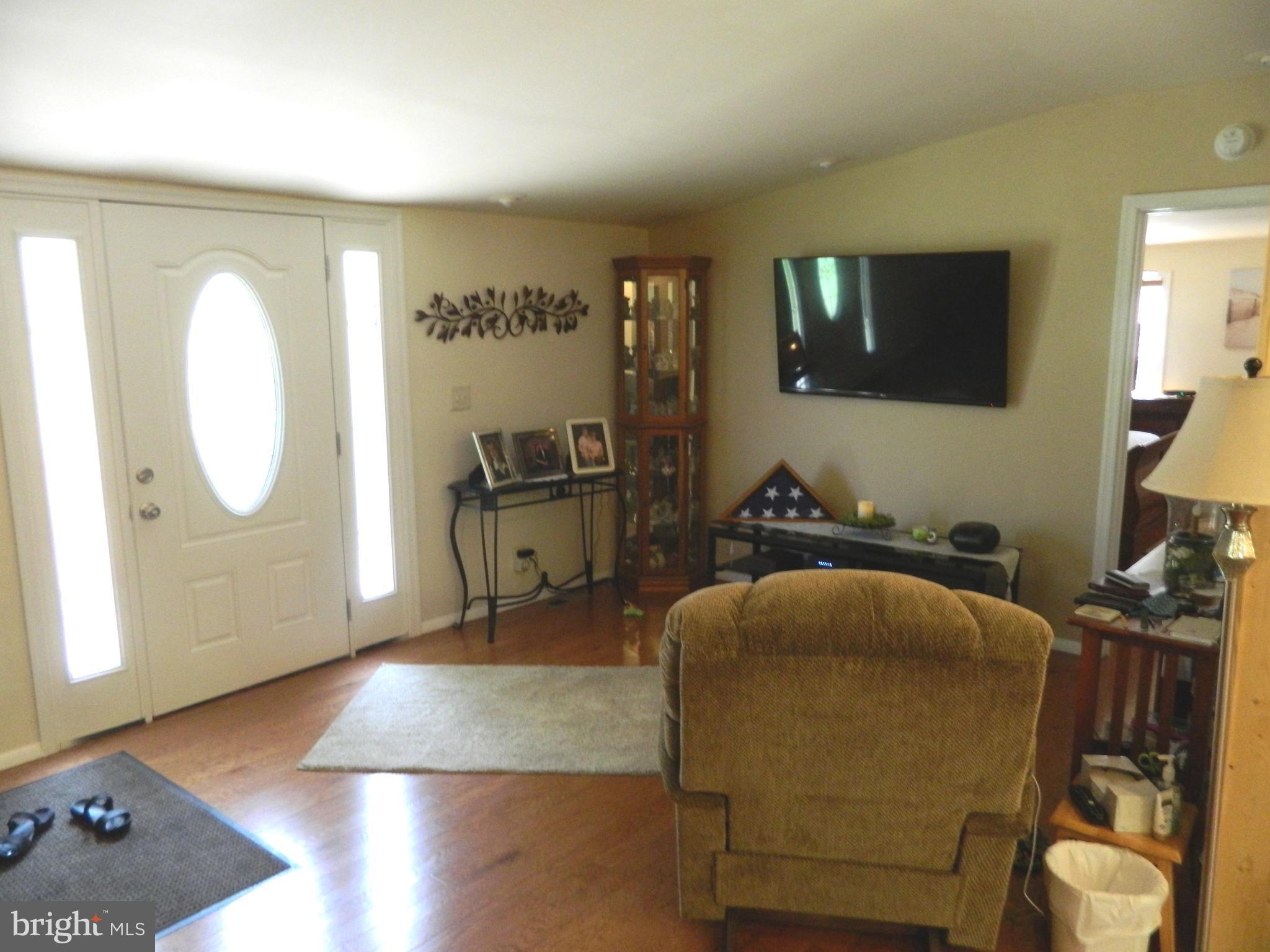 3122 Conowingo Road Street, MD 21154 - Photo 7 of 26 Living Room