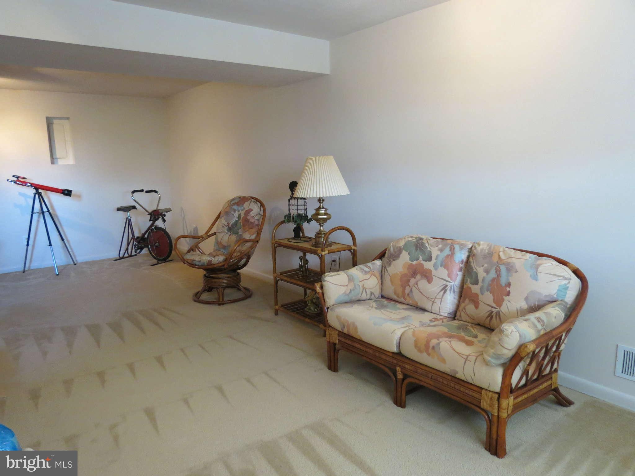 1020 Gahle Road Westminster, MD 21157 - Photo 12 of 19 Family Room