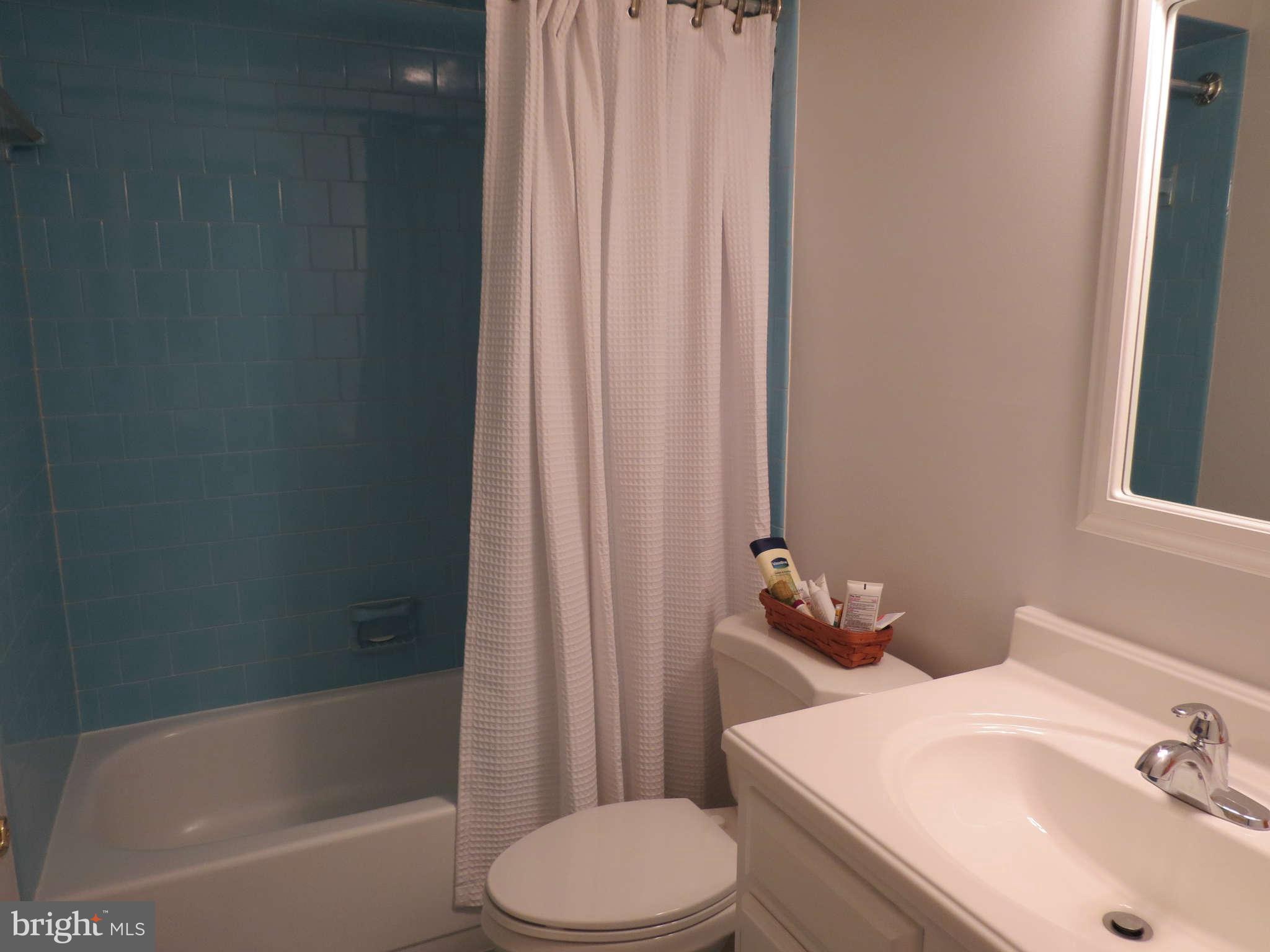 1020 Gahle Road Westminster, MD 21157 - Photo 7 of 19 Bath