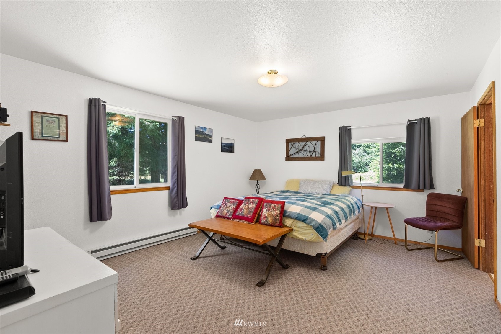2158 Cispus Road Randle, WA 98377 - Photo 13 of 36 a living room with furniture and a window