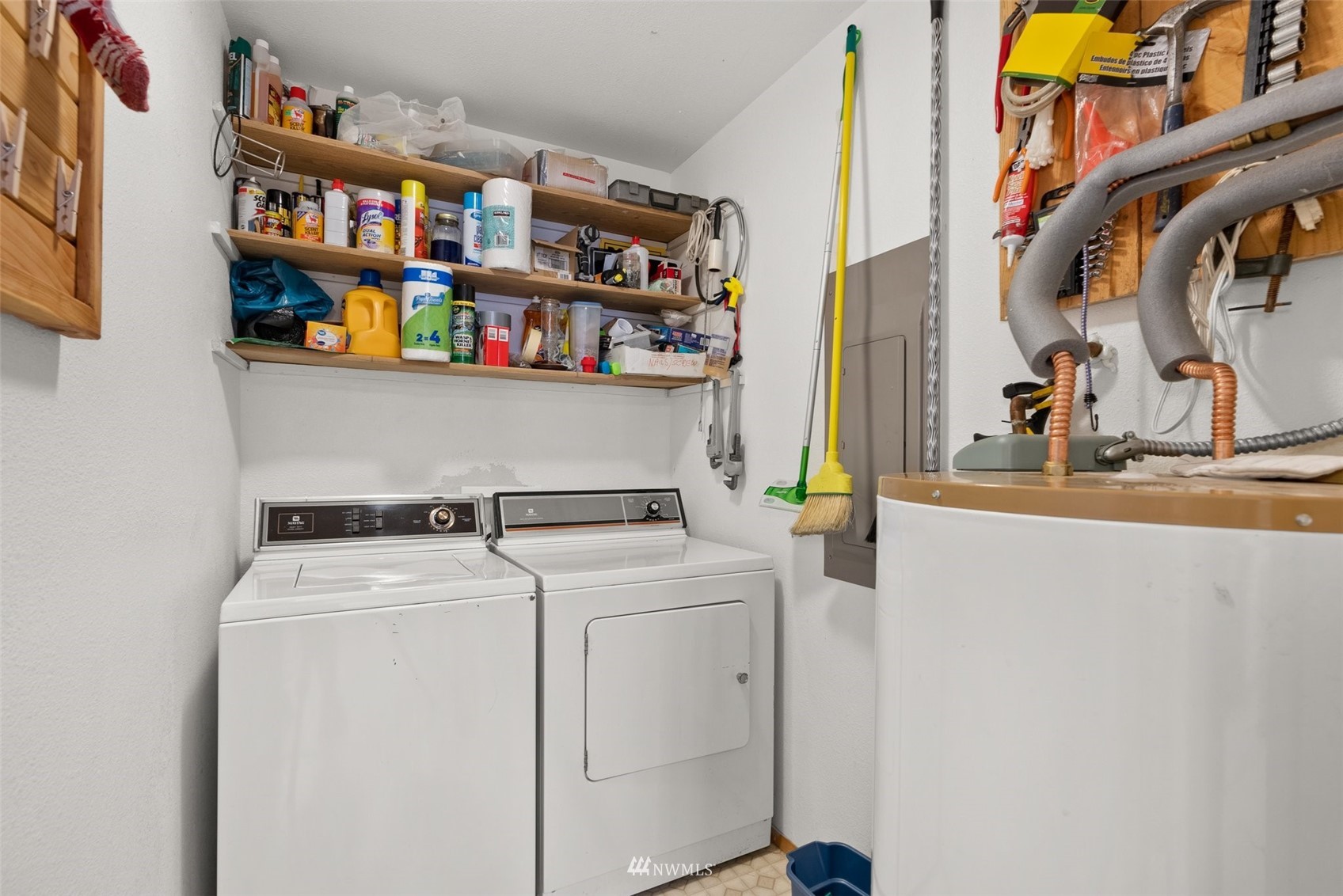 2158 Cispus Road Randle, WA 98377 - Photo 19 of 36 a utility room with dryer and washer