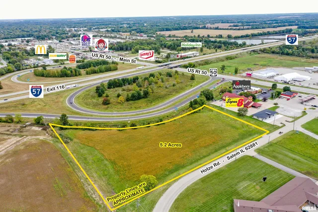 $800,000 | 130 North Hotze Road, Salem, IL 62881