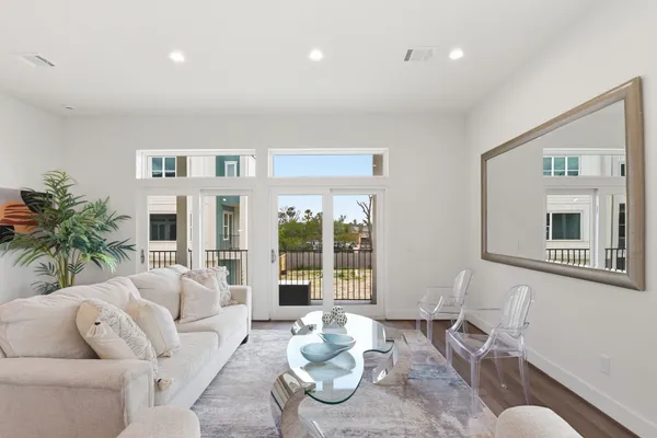 $450,000 | 7704 Earl Rudder Way, Houston, TX 77055