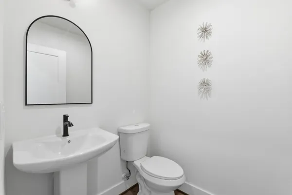 $450,000 | 7704 Earl Rudder Way, Houston, TX 77055