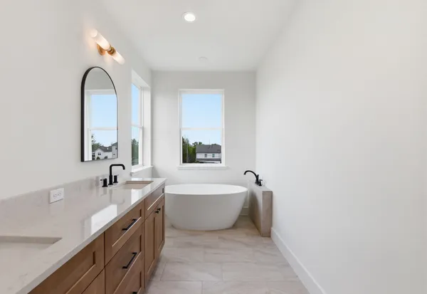 $450,000 | 7704 Earl Rudder Way, Houston, TX 77055