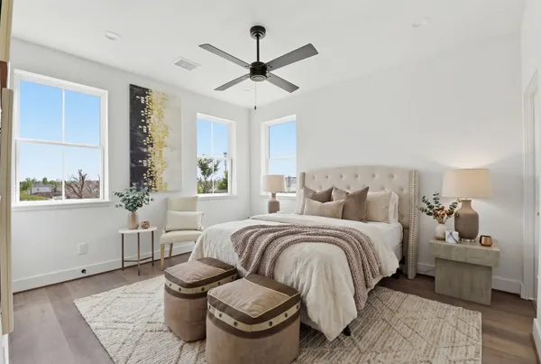 $450,000 | 7704 Earl Rudder Way, Houston, TX 77055