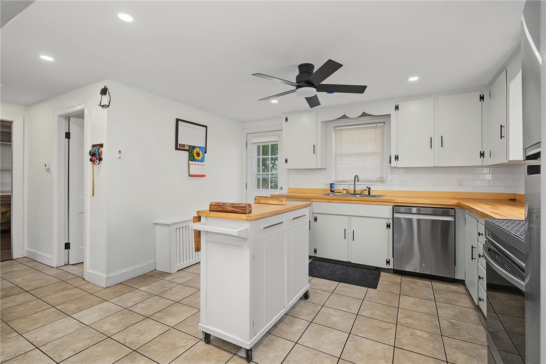 1349 West Shore Road Warwick, RI 02889 - Photo 4 of 42 Gallery Image 4