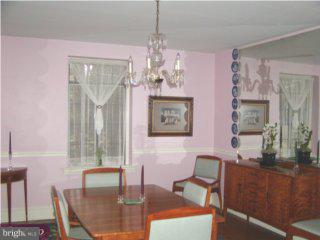 514 Murdoch Road Philadelphia, PA 19119 - Photo 3 of 6 Gallery Image 3