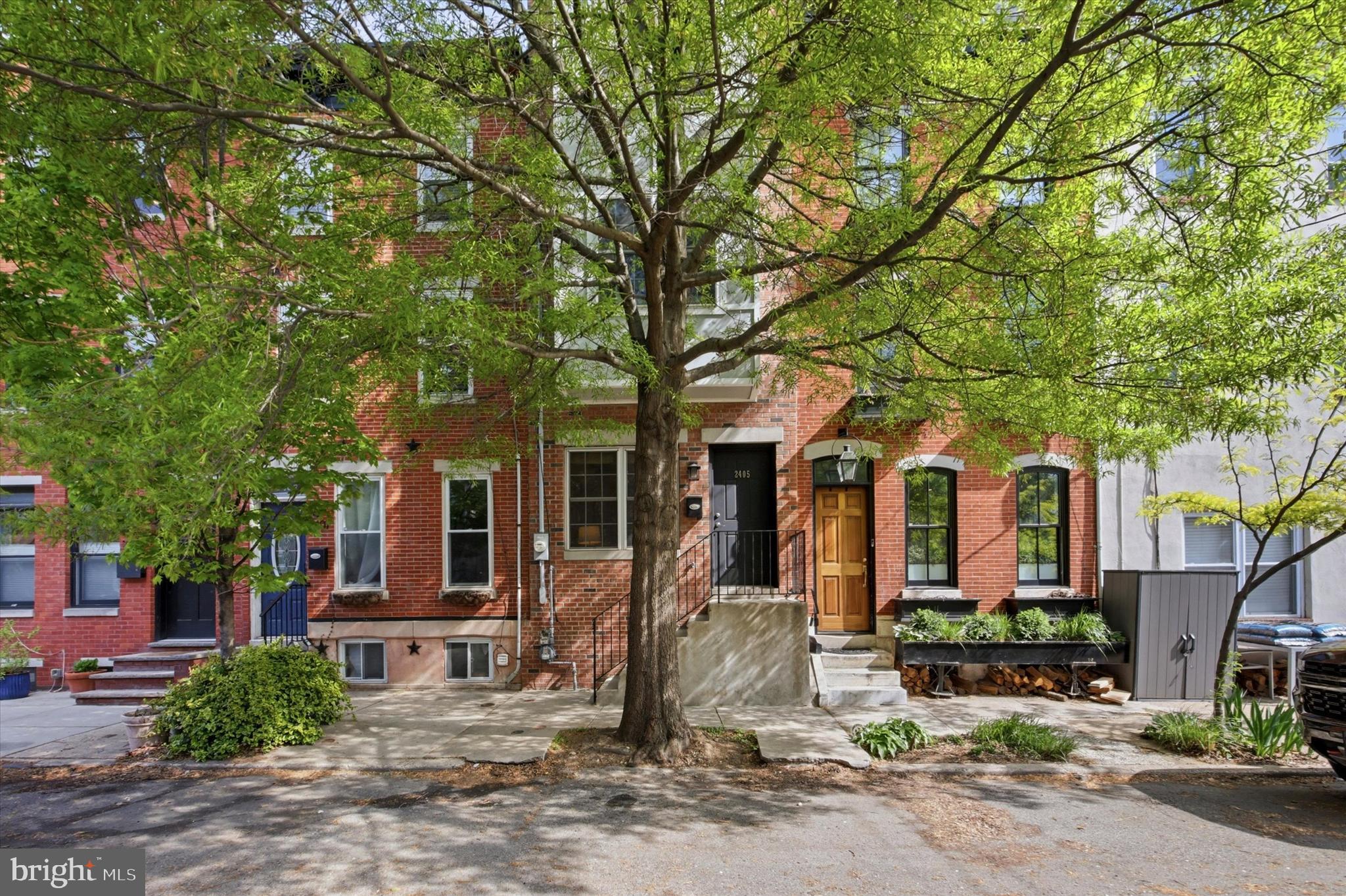 2405 Catharine Street Philadelphia, PA 19146 - Photo 2 of 49