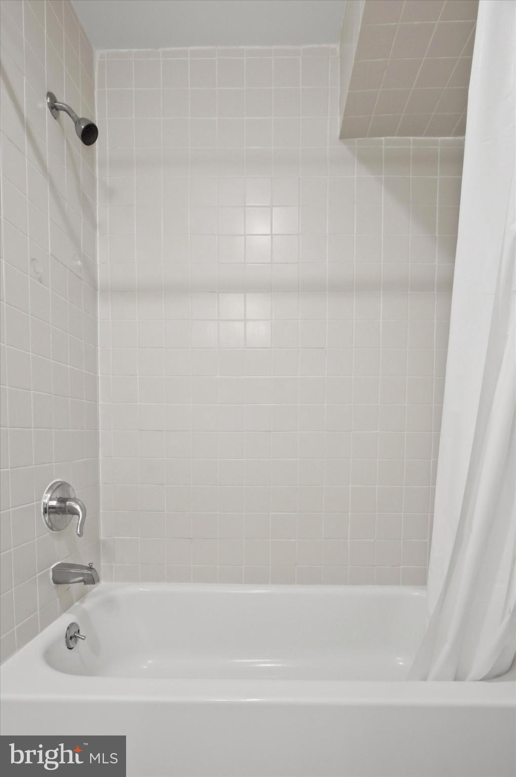 2405 Catharine Street Philadelphia, PA 19146 - Photo 22 of 49