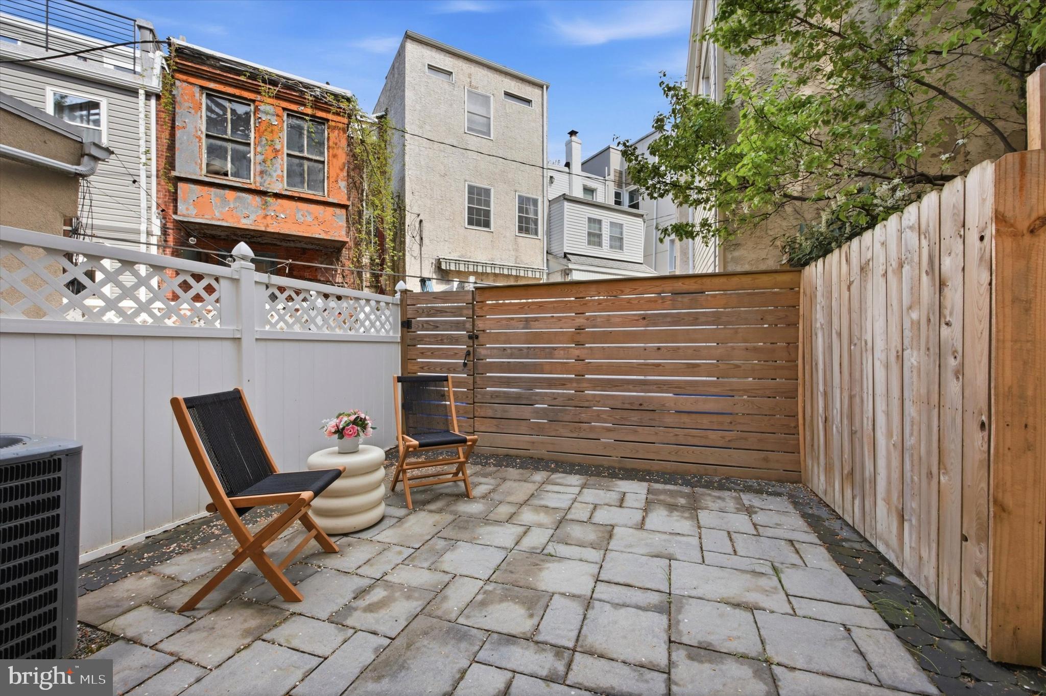 2405 Catharine Street Philadelphia, PA 19146 - Photo 29 of 49