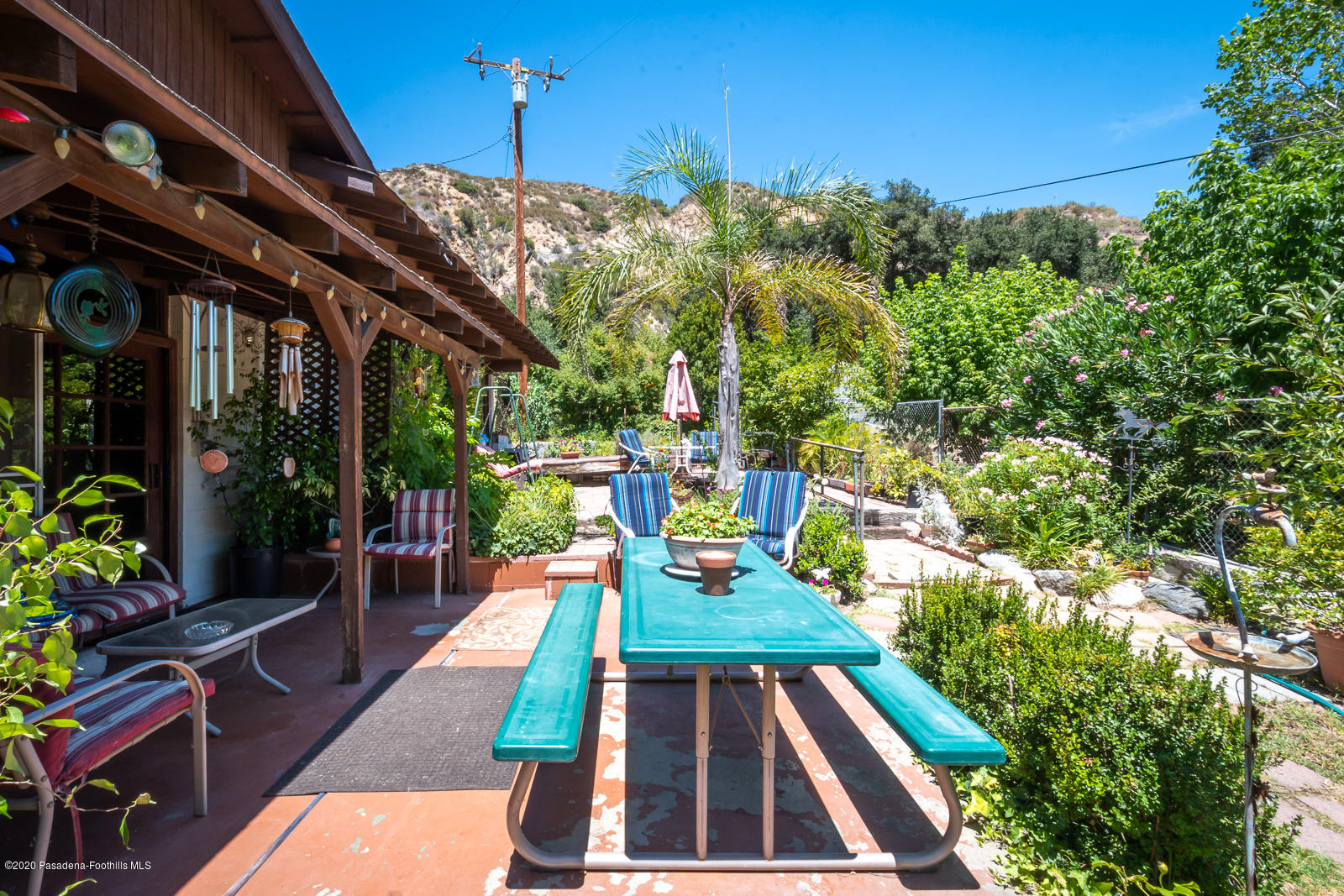 2311 Stonyvale Road Tujunga, CA 91042 - Photo 53 of 83 a view of outdoor seating space