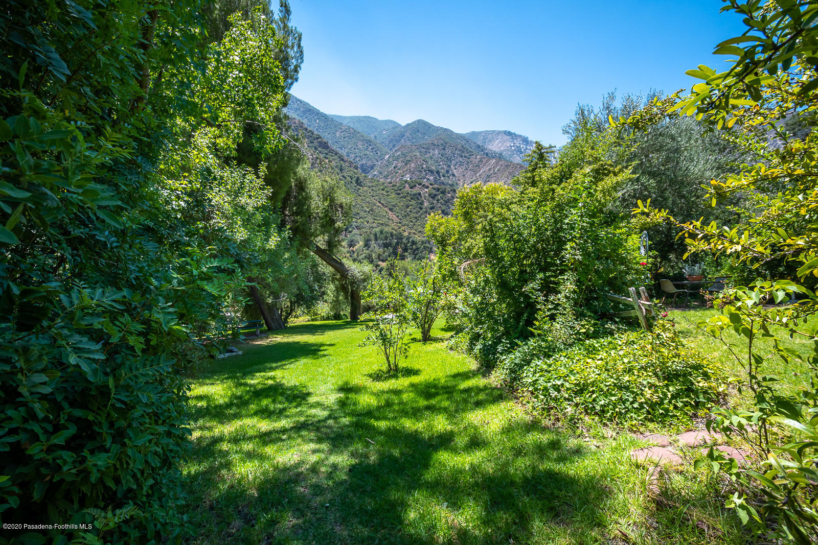 2311 Stonyvale Road Tujunga, CA 91042 - Photo 55 of 83 a big yard with lots of green space