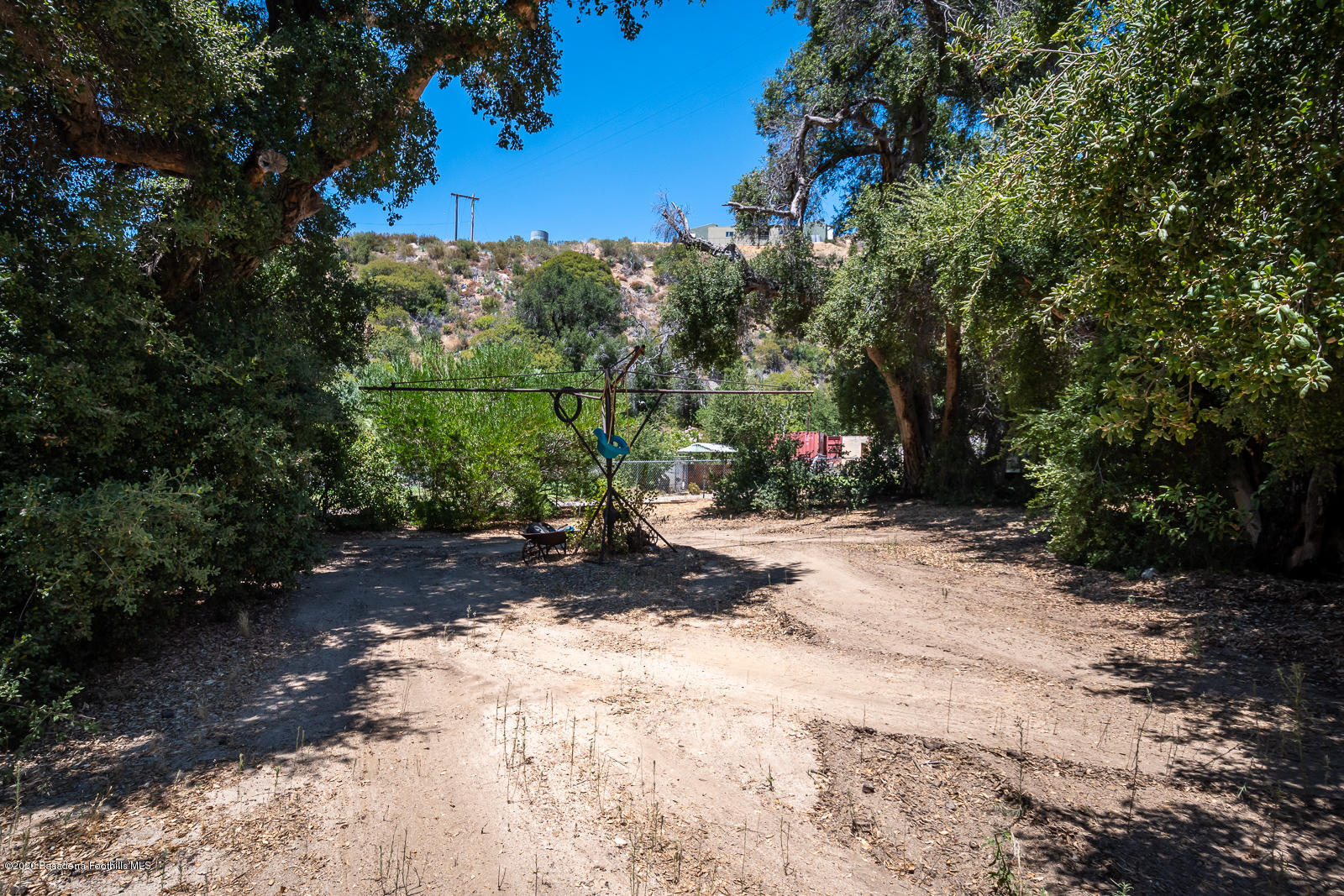 2311 Stonyvale Road Tujunga, CA 91042 - Photo 66 of 83 a view of a yard with plants and trees