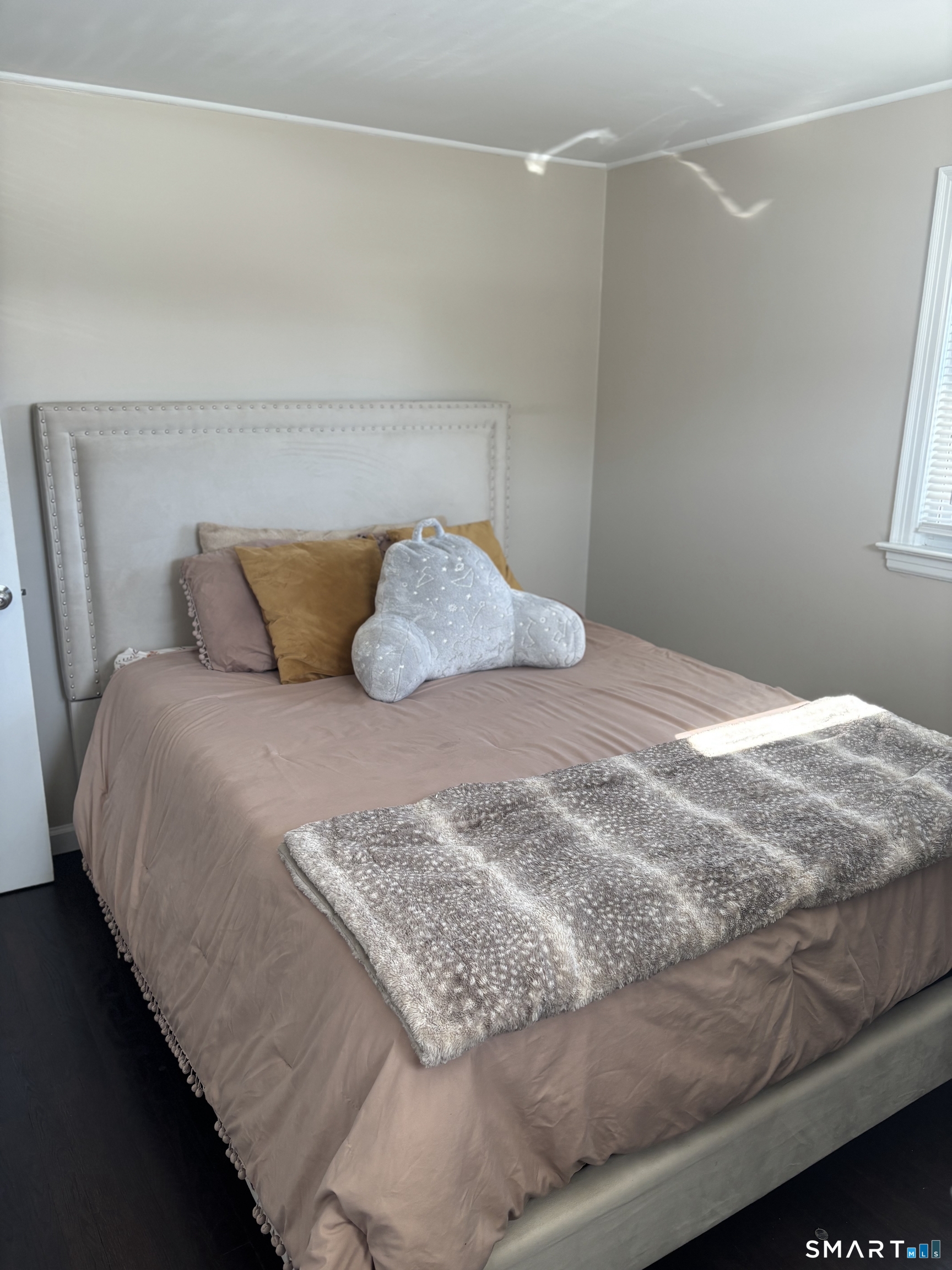 130 Round Hill Road Meriden, CT 06450 - Photo 12 of 17