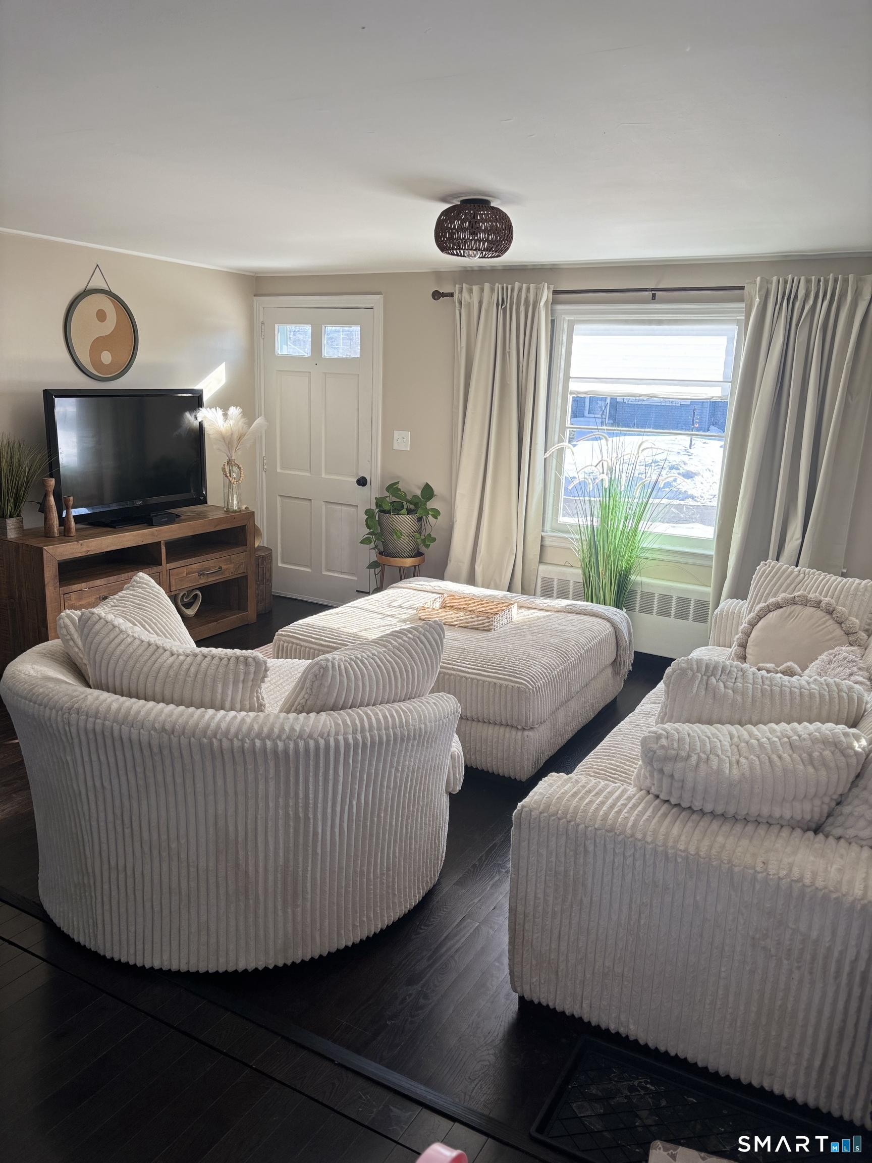 130 Round Hill Road Meriden, CT 06450 - Photo 6 of 17