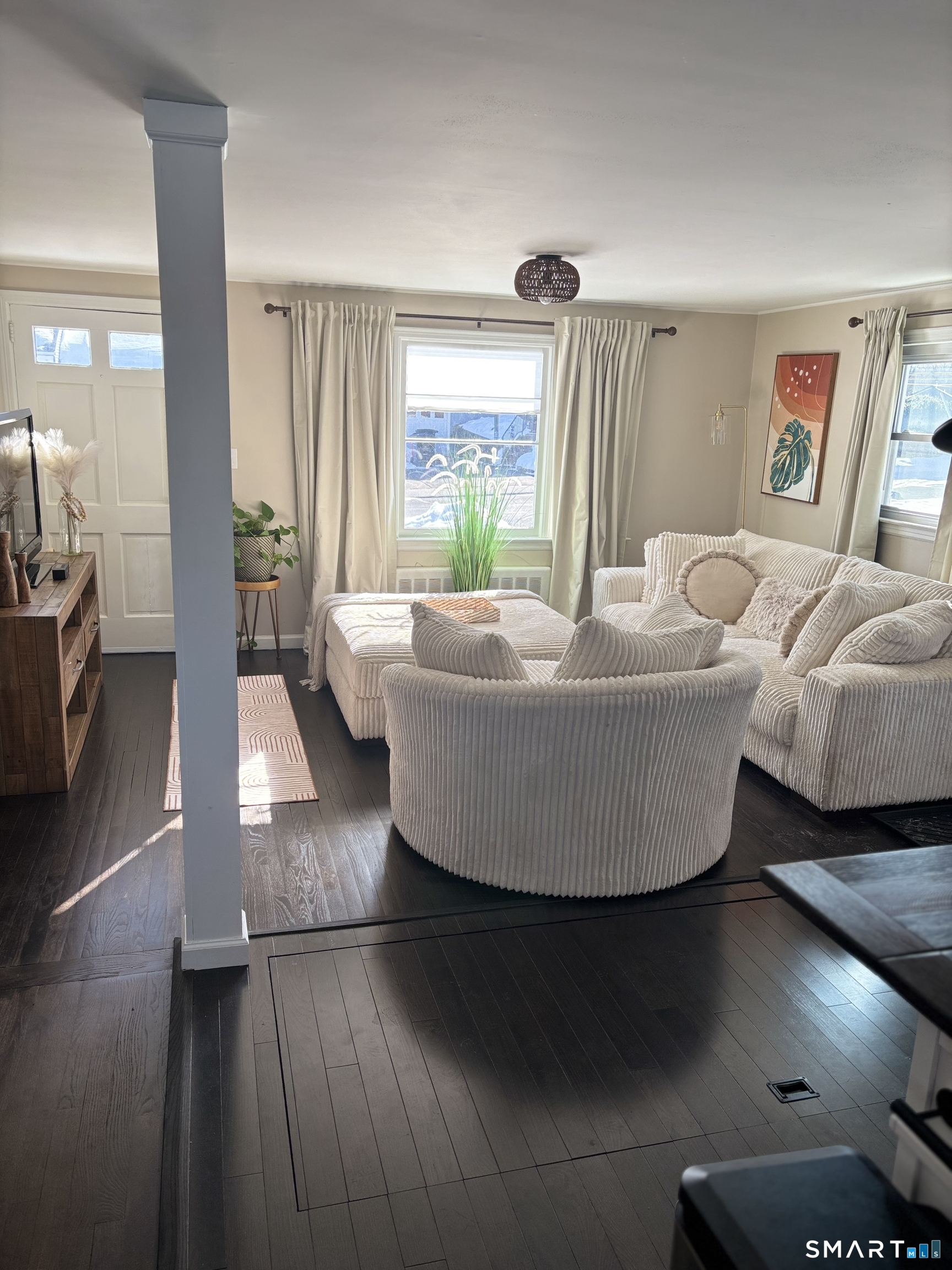 130 Round Hill Road Meriden, CT 06450 - Photo 7 of 17