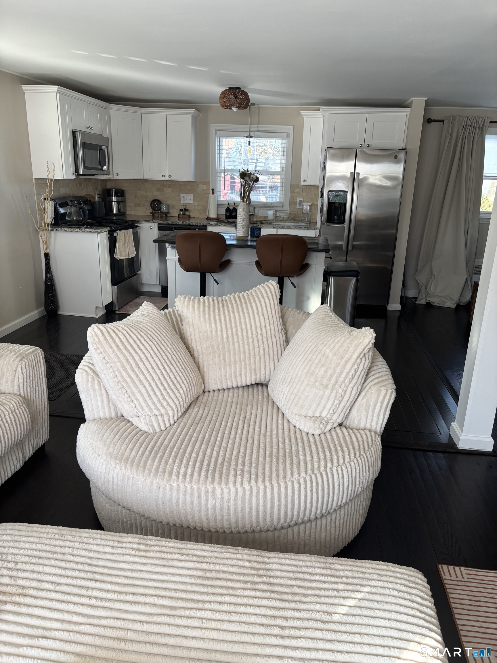 130 Round Hill Road Meriden, CT 06450 - Photo 8 of 17