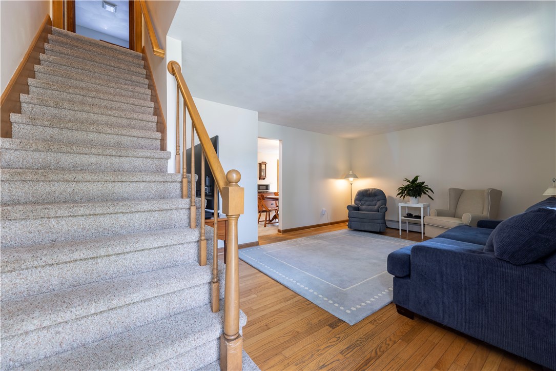 48 Montauk Road Narragansett, RI 02882 - Photo 11 of 16 Gallery Image 11