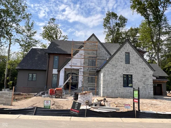 $3,050,000 | 8313 Keeneland Road, Zionsville, IN 46077