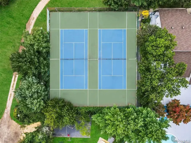 $2,800 | 31 Richmond Boulevard, Unit 1A, Ronkonkoma, NY 11779