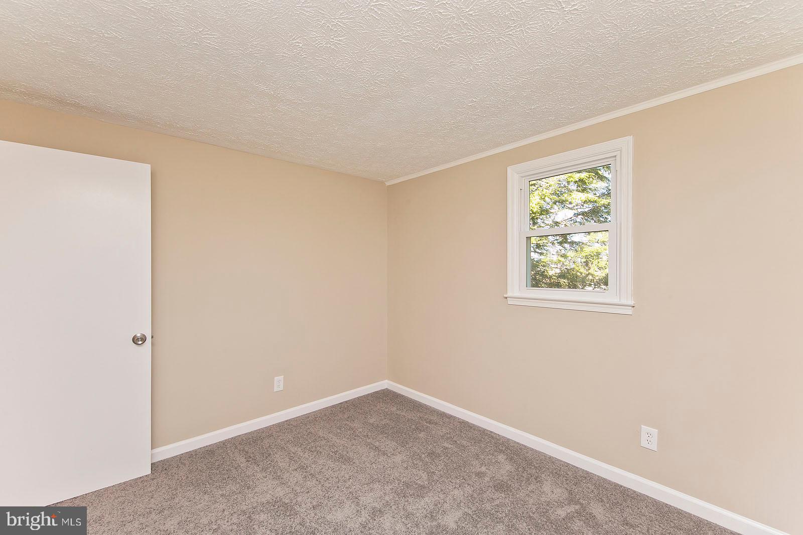 2110 Apple Pie Ridge Road Winchester, VA 22603 - Photo 26 of 48 Bedroom 3