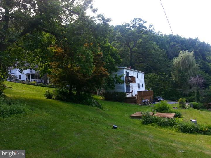 668 Point Road Wernersville, PA 19565 - Photo 25 of 25 Side Yard
