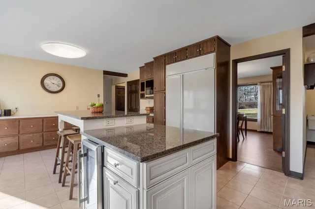 $725,000 | 710 Briarfarm Lane, Kirkwood, MO 63122