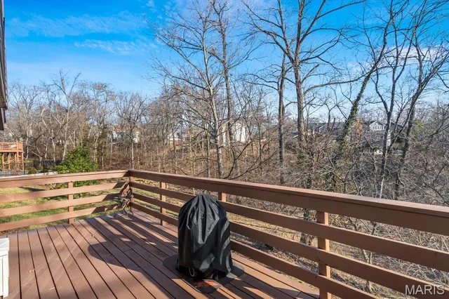 $725,000 | 710 Briarfarm Lane, Kirkwood, MO 63122