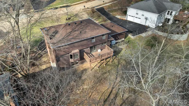 $725,000 | 710 Briarfarm Lane, Kirkwood, MO 63122