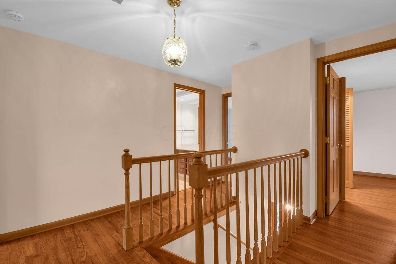 5980 Litchfield Road Columbus, OH 43235 - Photo 23 of 46 DSC_5560