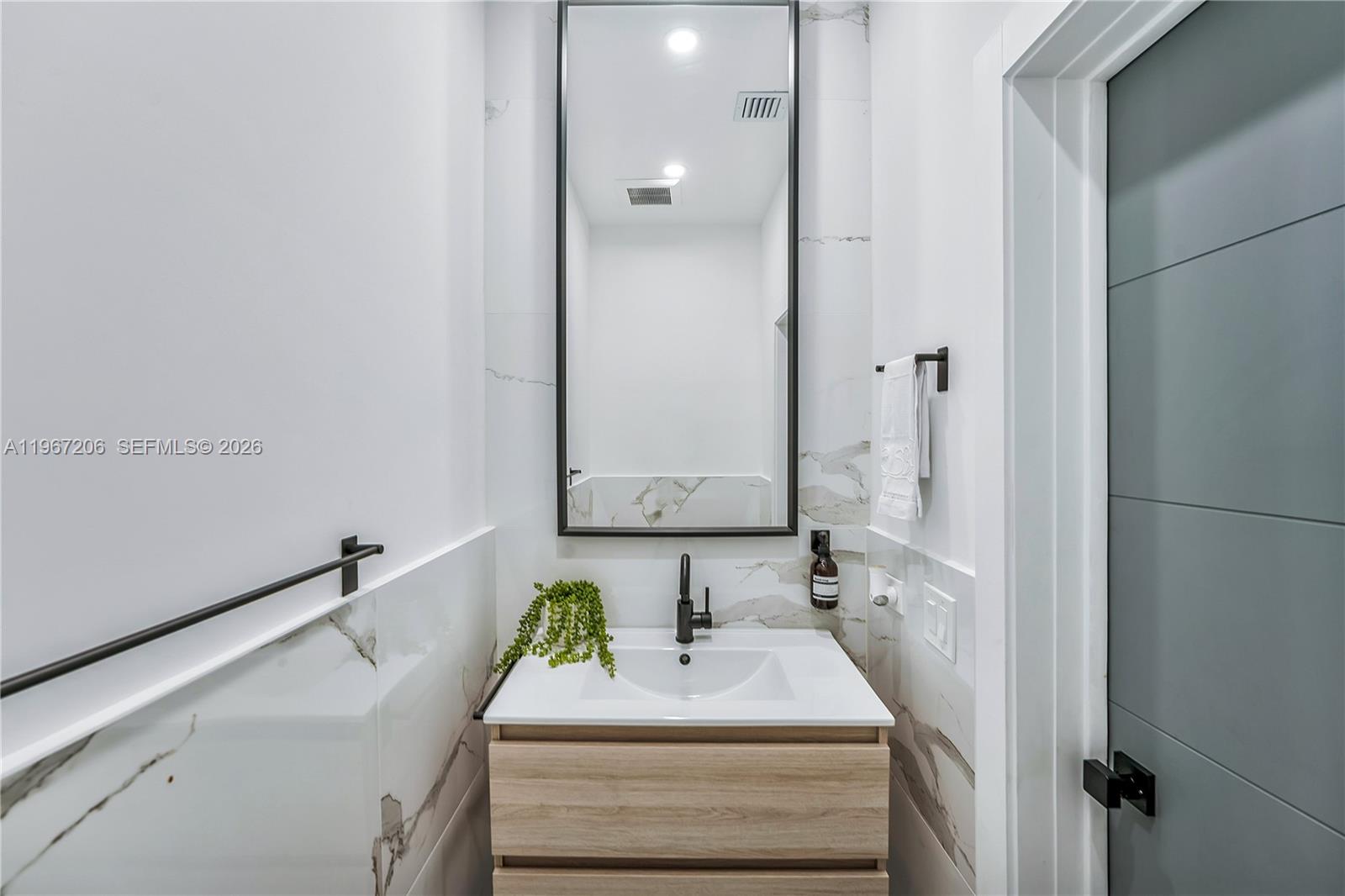 2320 Southwest 14th Street Miami, FL 33145 - Photo 13 of 39