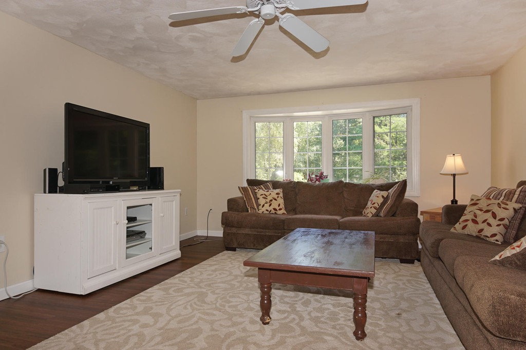 6 Alcorn Road Chelmsford, MA 01824 - Photo 13 of 30