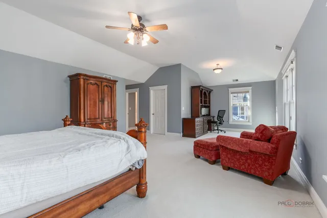 $1,749,000 | 216 East Sheridan Place, Lake Bluff, IL 60044