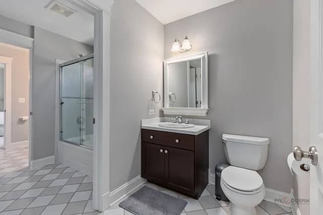 $1,749,000 | 216 East Sheridan Place, Lake Bluff, IL 60044