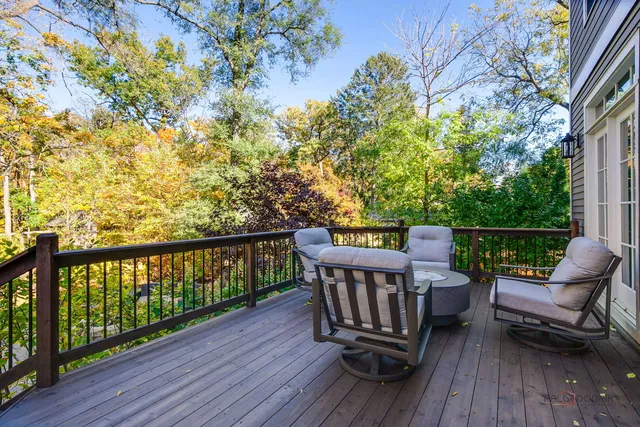 $1,749,000 | 216 East Sheridan Place, Lake Bluff, IL 60044